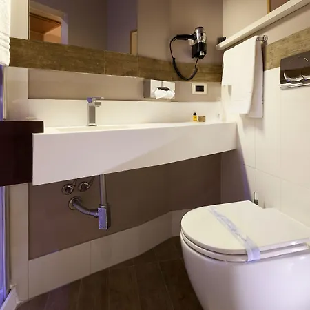 Mentana, By R Collection Hotel 4*