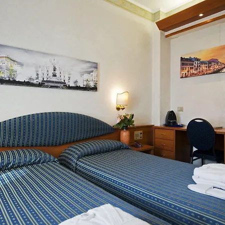 Hotell Mec 3*