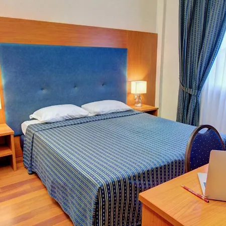 Hotell Mec 3*