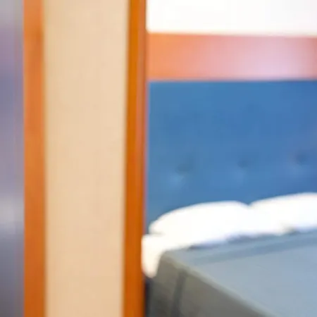 Mec Hotell 3*