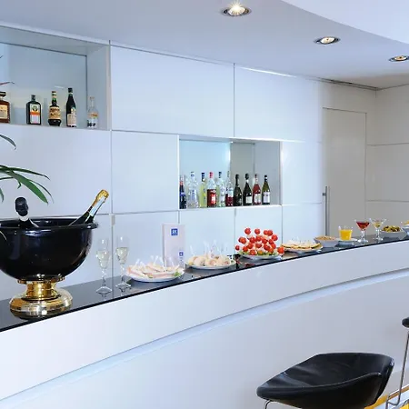 Ih Watt 13 ميلان