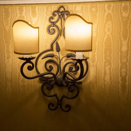 Petit Palais De Charme 4*