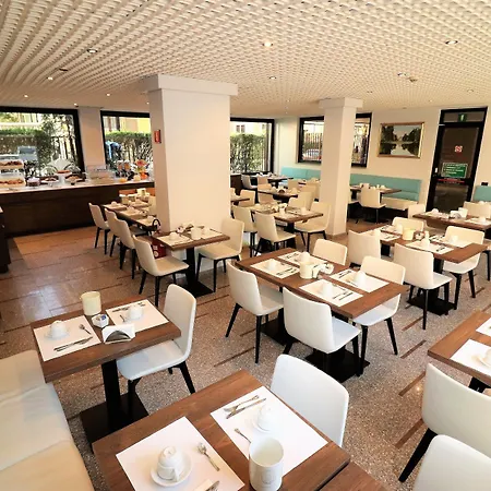Domenichino Hotel