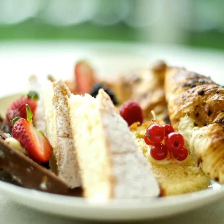 Western The Hub Milan