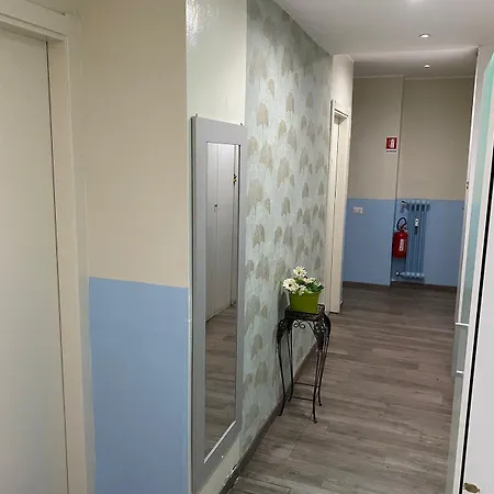 肯尼迪酒店 酒店 *