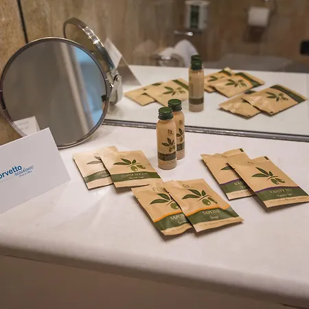 ホテル Corvetto Porto Di Mare 4*