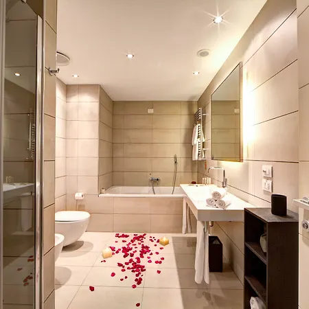 Milan Suite Hotel 4* מילאנו