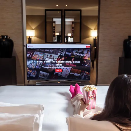 Milan Suite Hotel מלון 4*