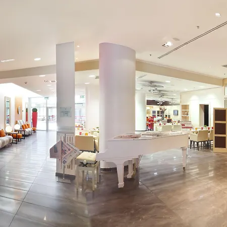 Ramada Plaza By Wyndham 4* Milaan