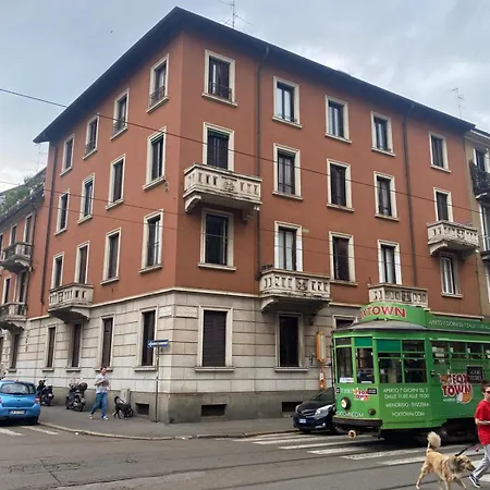 Апартаменты In Certosa, Milan, Near The Center Милан