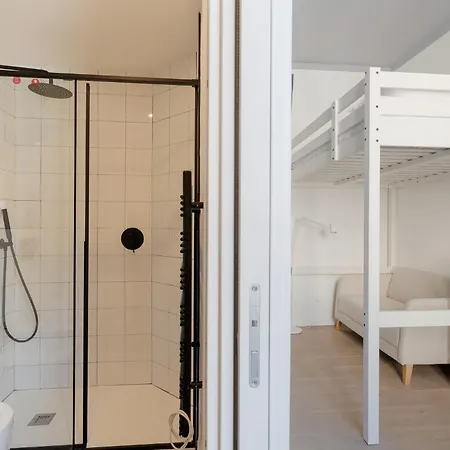 Guesthost - Portello Cozy