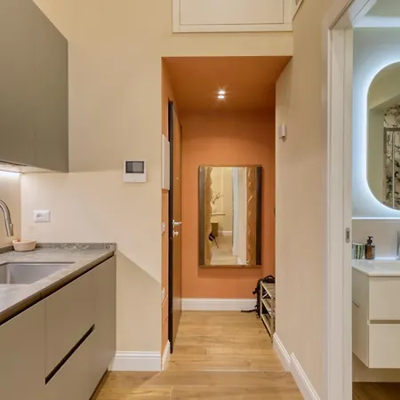 M1-m2 Modern Loft Just A Stone's Throw From The Metro