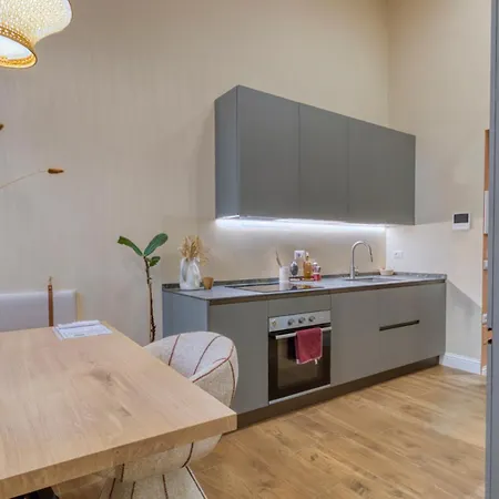 M1-m2 Modern Loft Just A Stone's Throw From The Metro 아파트