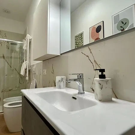 Guesthost - Ripamonti Vigentino Apartamento Milão