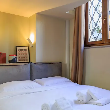 M1-m2 Modern Loft Just A Stone's Throw From The Metro