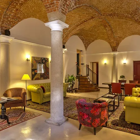 Numa Camperio Milán