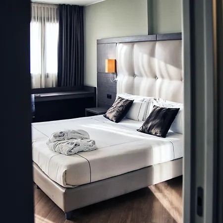 Acca Palace - Aa Milaan