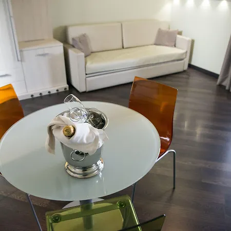 Acca Palace - Aa Hotel