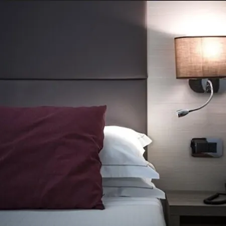 Campion Citylife 3*