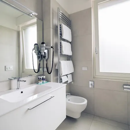 Mercure Solari 4* Милан