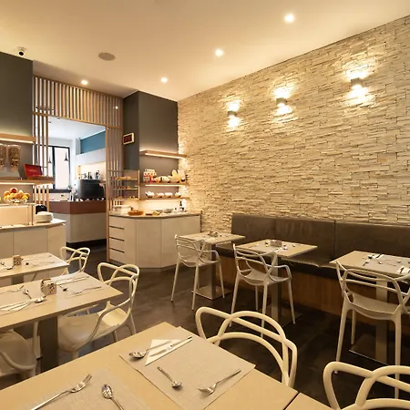 费弗酒店 3* 米兰