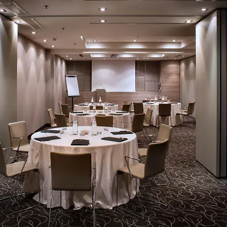 업타운 팰리스 호텔 4*