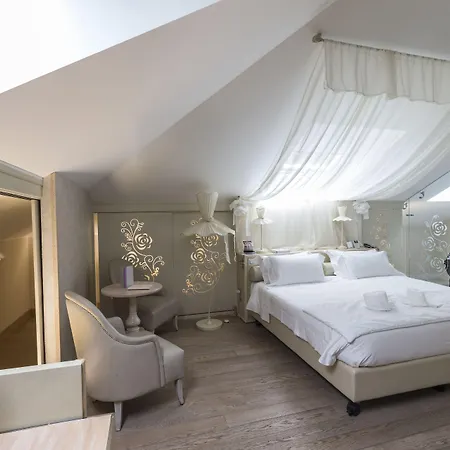 Otel Chateau Monfort - Relais & Chateaux