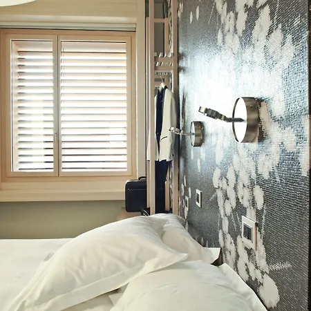 Nu Szálloda Milánó