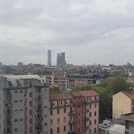 Blaise & Francis 4* Milan