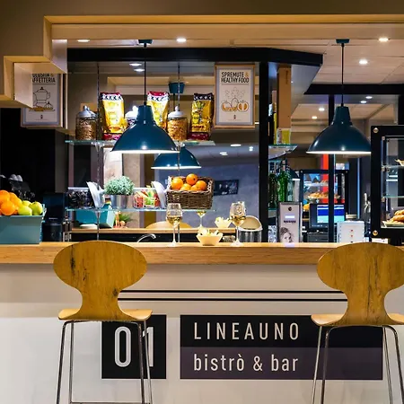 イビス チェントロ ホテル 3*