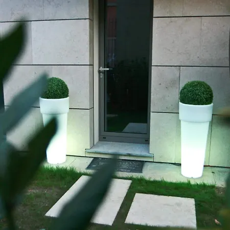 Experience Design Bed&show Nocleg ze śniadaniem 4*