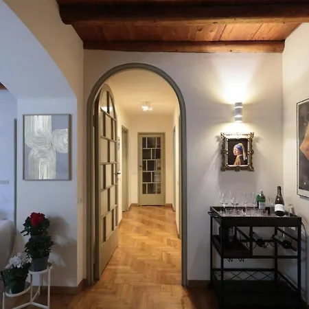 Urban House - Elegant Brera Center Apartman Milánó