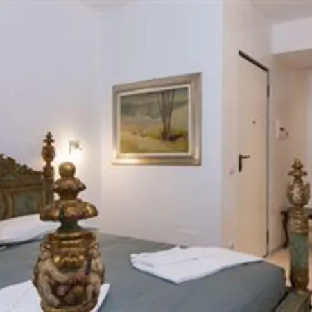 Couette-café La Del Pino 2*