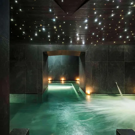 Hyatt Centric 4* ميلان