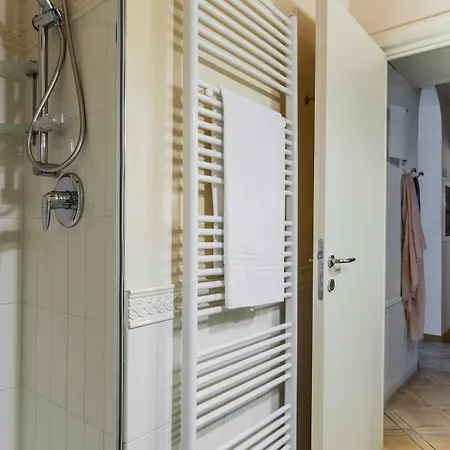 Hotel apartamentowy Ascanio Sforza - & 4*