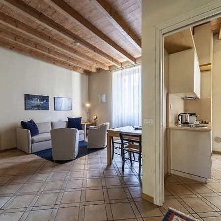 Ascanio Sforza - & Hotel apartamentowy Mediolan