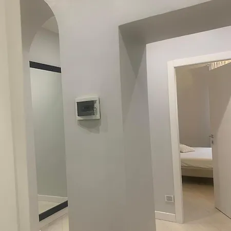 Apartman Elegant In A Prime Location