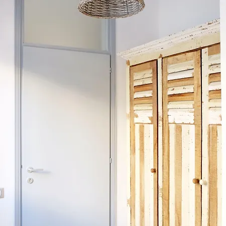 Hostmate - Milano - Vespri Siciliani 4*