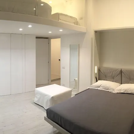 Apartment Duomo Milan