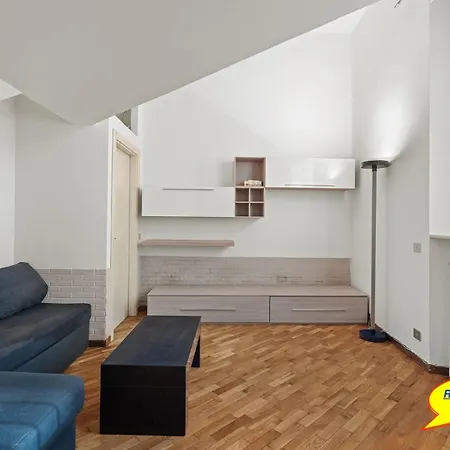 La - Restyling In Corso 2026