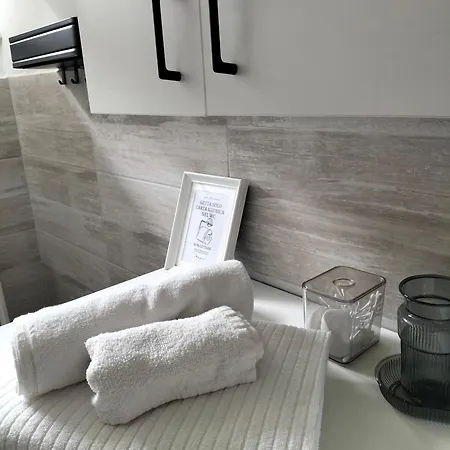 公寓 Pala Santagiulia Studio, 7 Min To Metro, Close To Linate, Gucci, Fabrique *