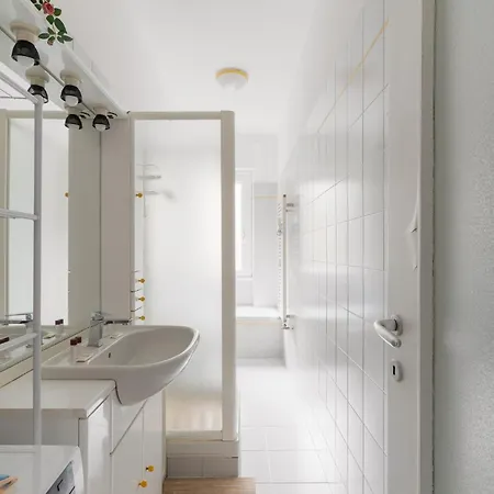 Appartamento Guesthost - Comfy M2 Udine *