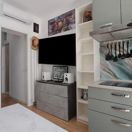 New One Crescenzago Apartment *