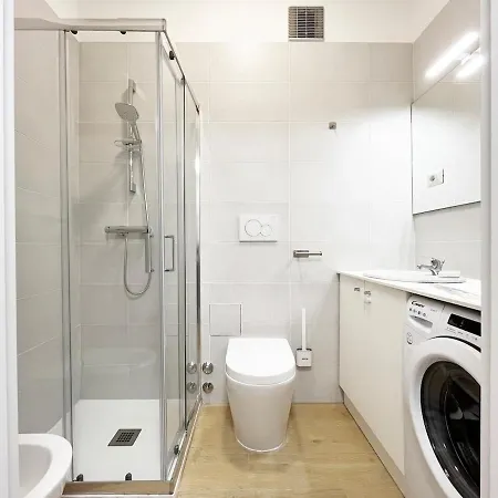 Stile E Comfort In Corso Magenta شقة