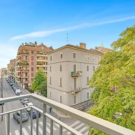 Gua13 - Loreto - Large - Milan