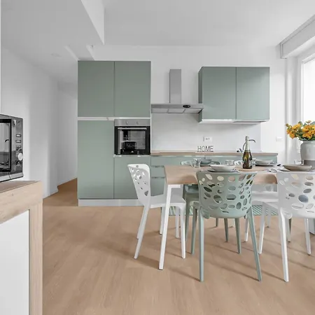 Gua13 - Loreto - Large - Milan