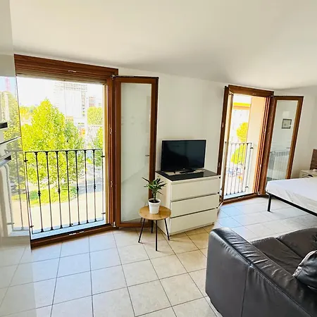 Duomo In 5 Fermate M3 - Fronte Fondazione Prada