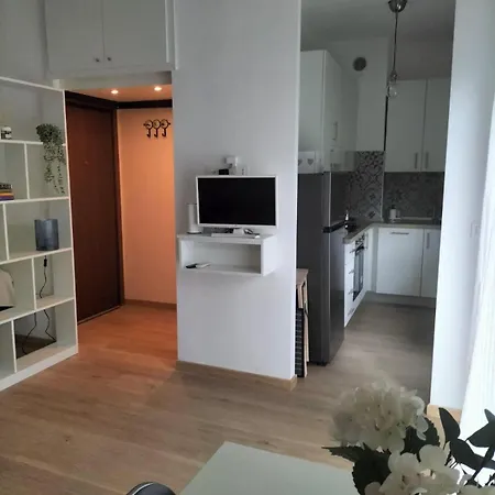 Hockey Arena Studio, 7 Min To Metro, Close To Linate And Fabrique