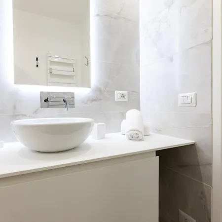 Collection Moscova 18 - Collection * Milán