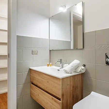Exclusive 4 Bedrooms In Brera 公寓